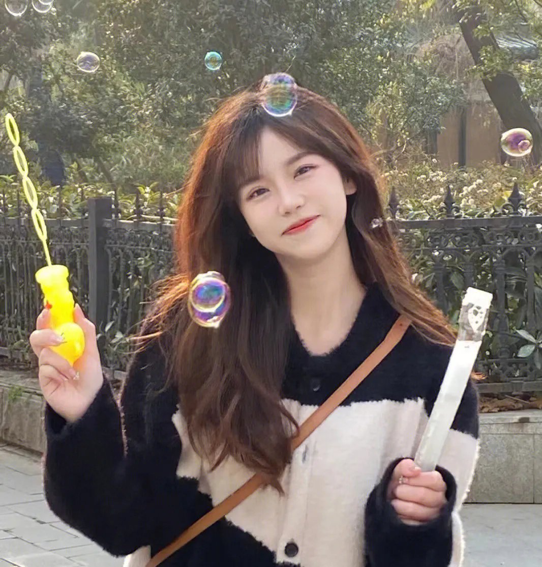 学姐别怕,我来保护你